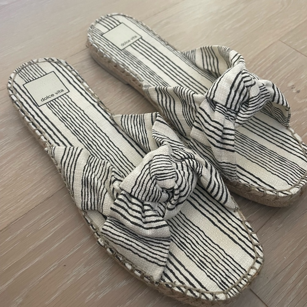 Dolce Vita sandals, size 8, great condition